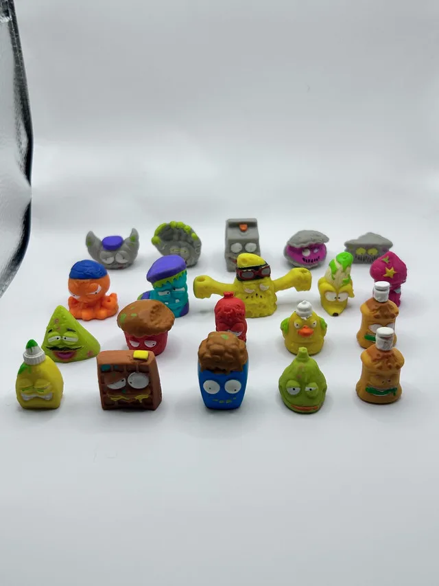 Lot of 20 Grossery Gang Figures Toys Collectible image indicator(2)