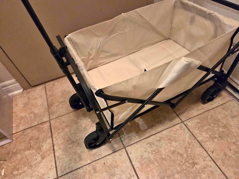 *Brand New* Folding Collapsible Wagon Cart