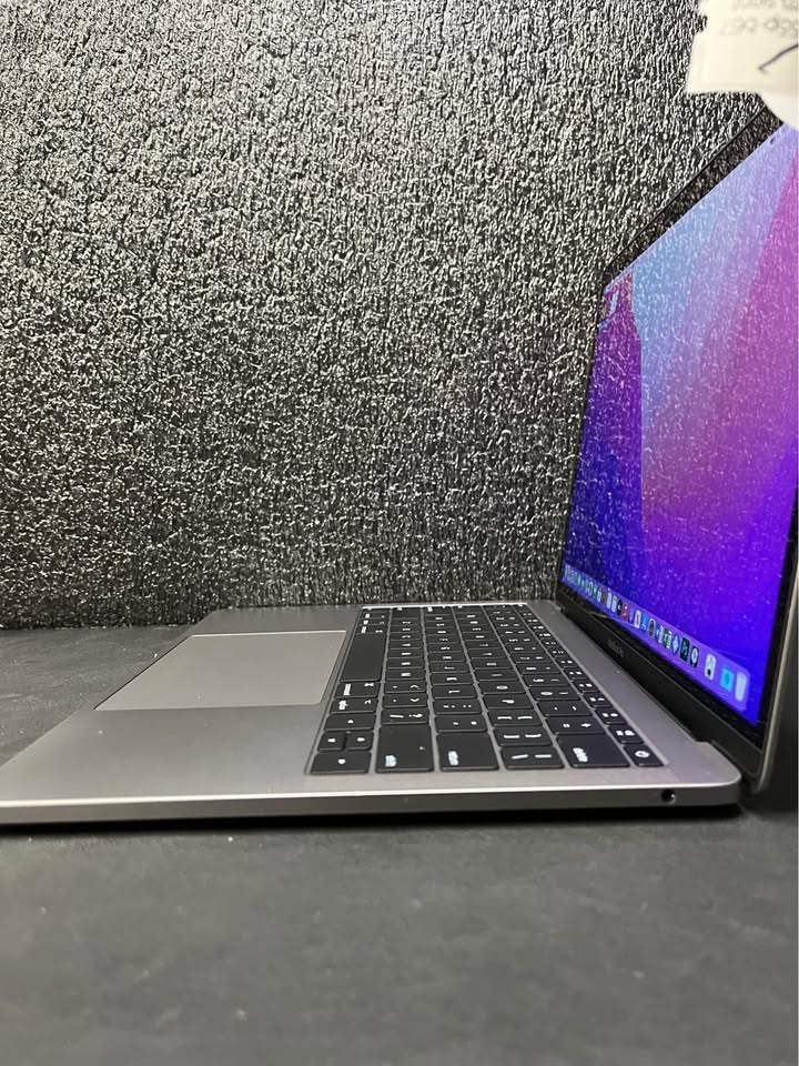 CLEAN MacBook Pro 13” 8GB 256SSD - photo 3
