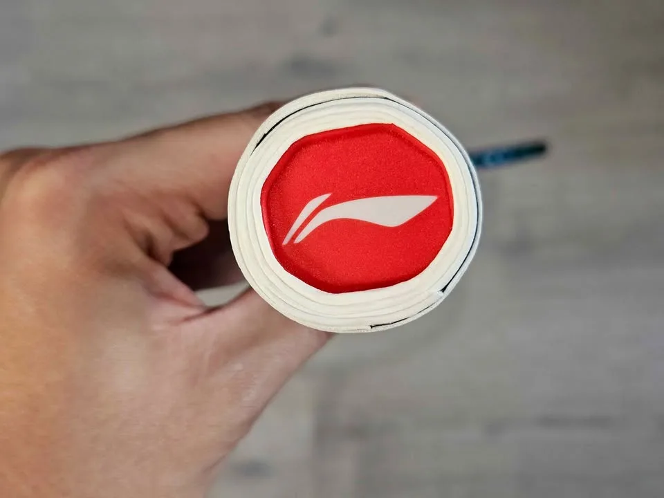 Li-Ning Bladex 800 4UG6 image indicator(9)