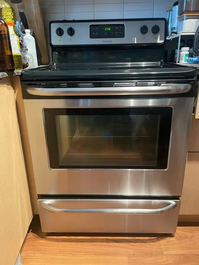 Frigidaire Stove (Used)
