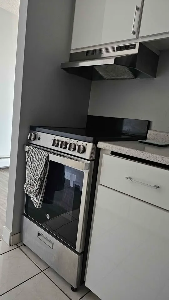 1 Bed 1 Bath - Apartment: Sublease image indicator(3)