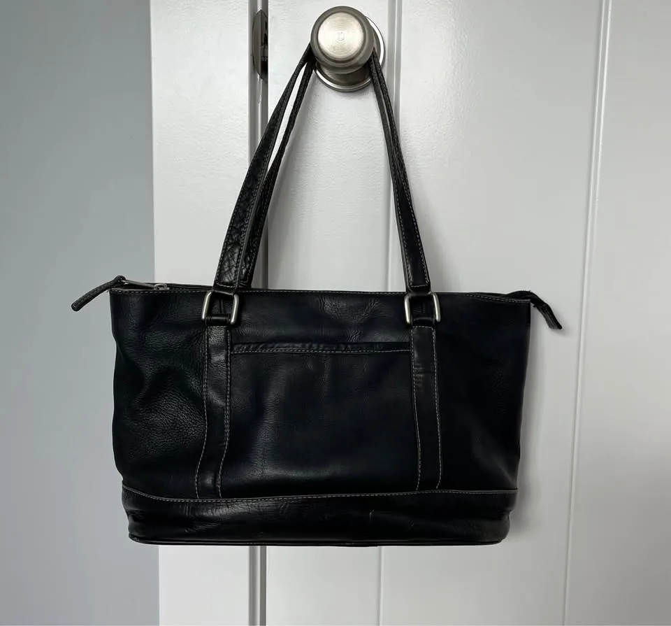 Latico Leather Medium Tote Satchel Bag Black Zippered Hand Bag image indicator(2)