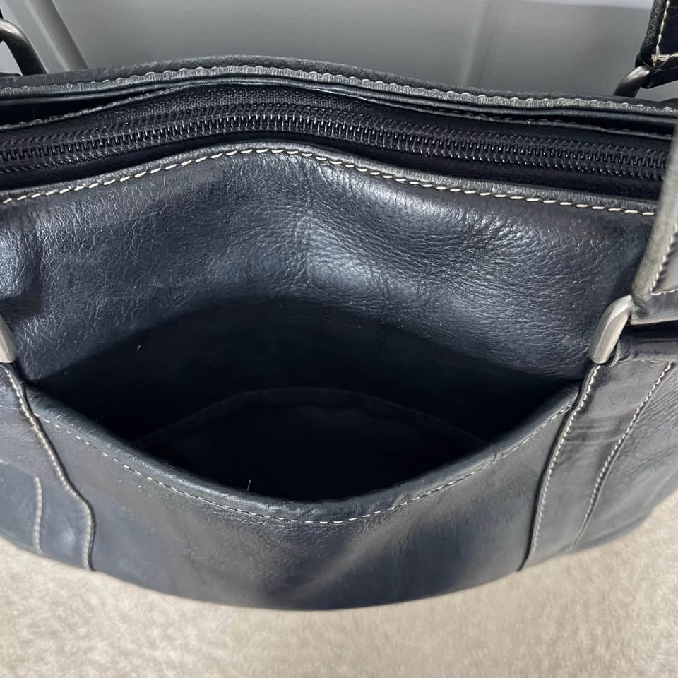 Latico Leather Medium Tote Satchel Bag Black Zippered Hand Bag - photo 5