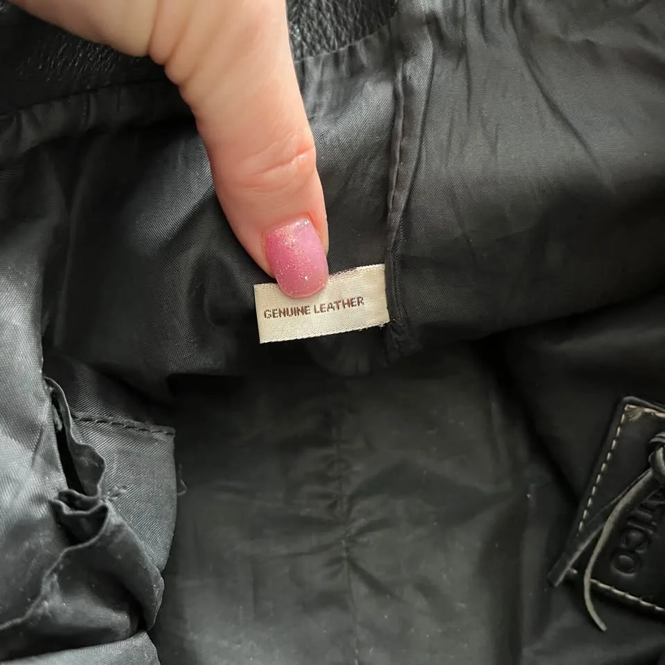 Latico Leather Medium Tote Satchel Bag Black Zippered Hand Bag image indicator(8)