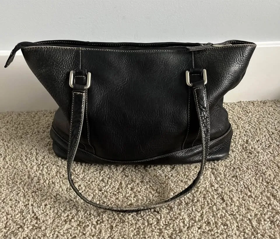 Latico Leather Medium Tote Satchel Bag Black Zippered Hand Bag image indicator(10)