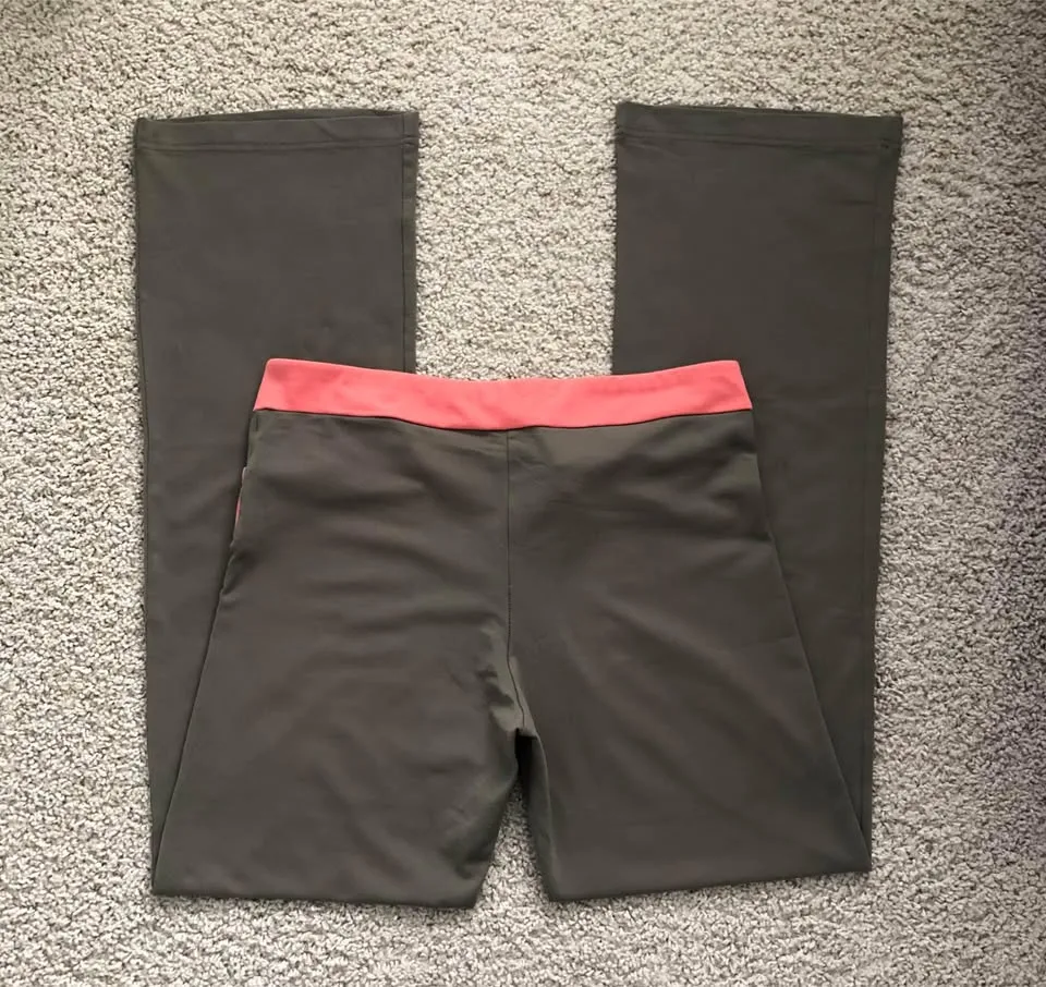 Running Bare Legging Bootcut Pants Size 10 image indicator(2)