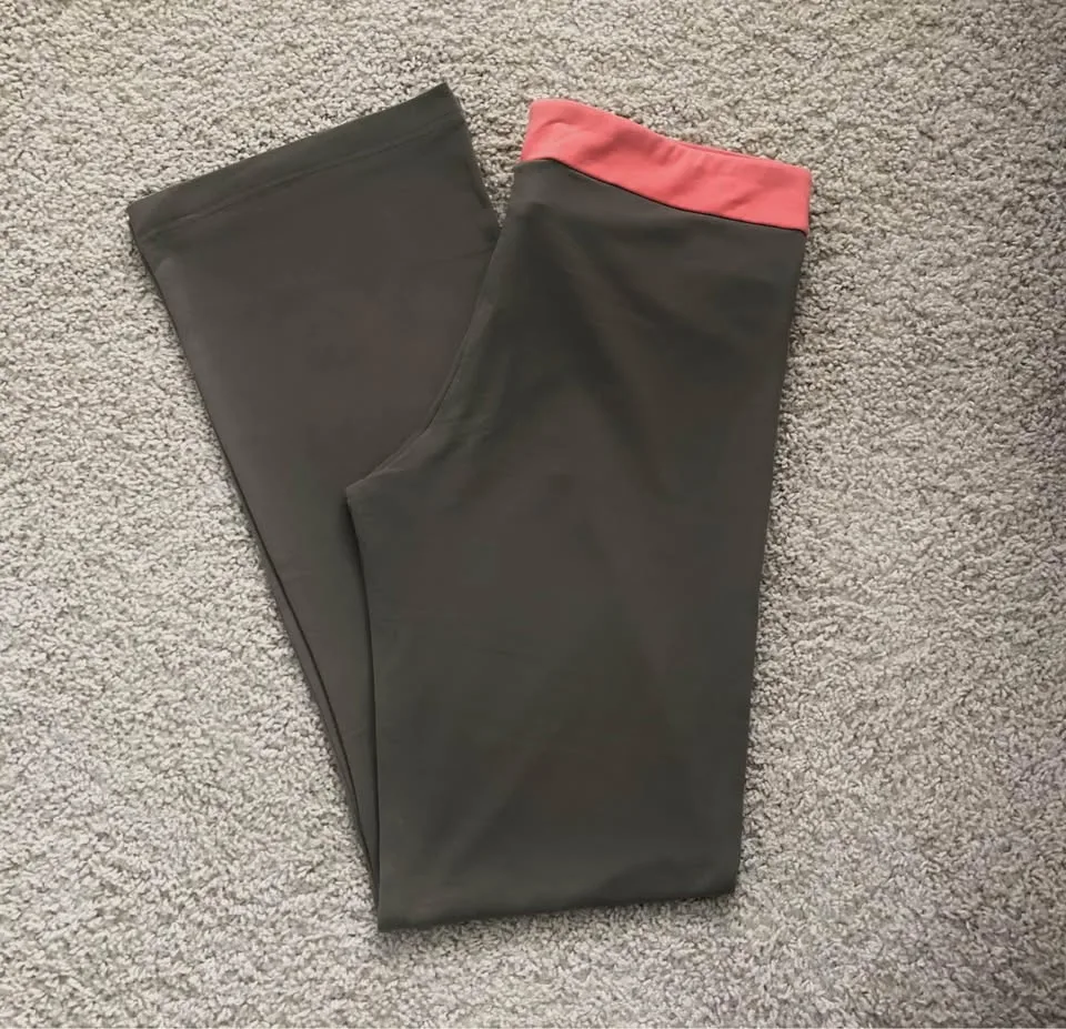 Running Bare Legging Bootcut Pants Size 10 image indicator(7)