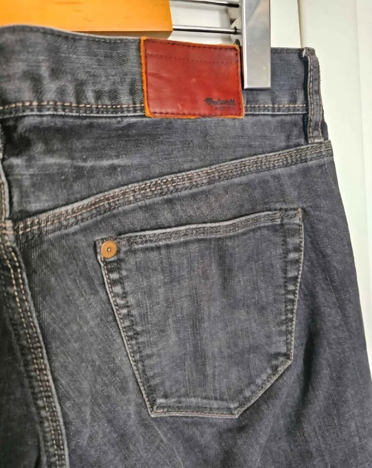 Size 26 Madewell Bootcut Low Rise Dark Grey Stretch Jeans - photo 4