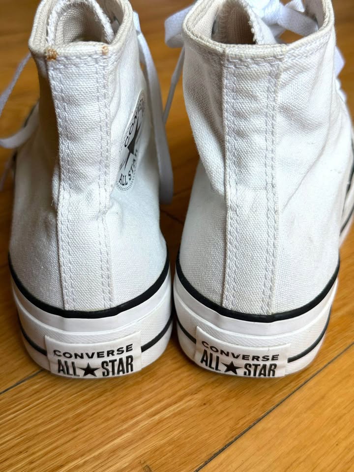 Converse Chuck Taylor All Star Hi Top Lift White - size 8 - photo 2
