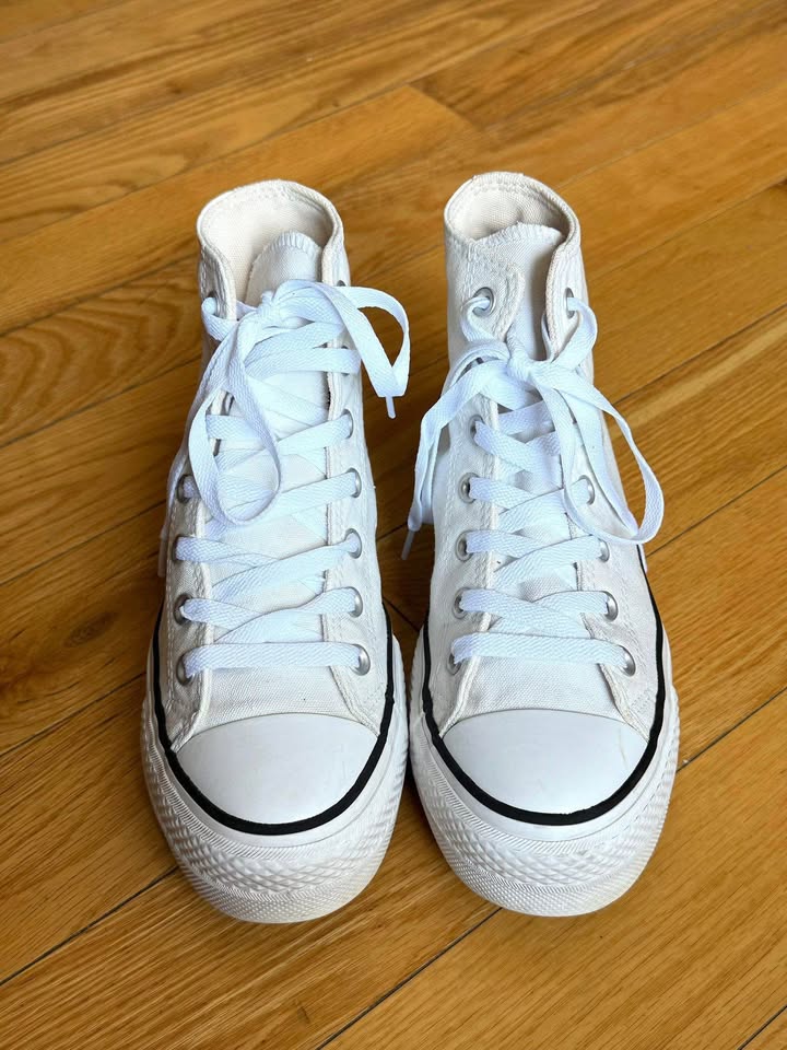 Converse Chuck Taylor All Star Hi Top Lift White - size 8 - photo 3