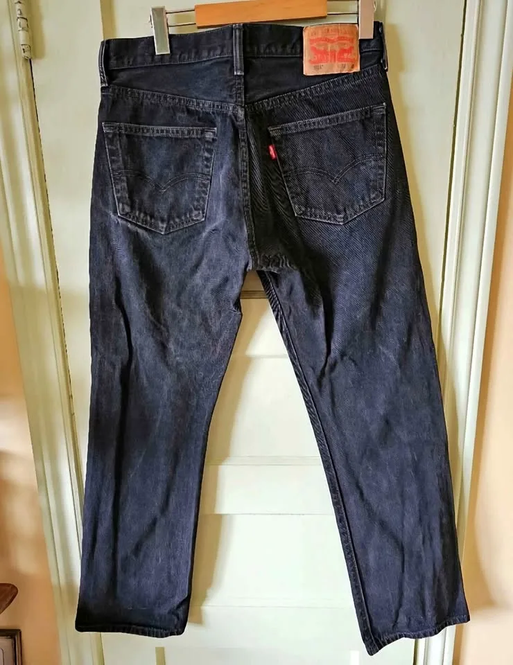 Mens Levis 501 black 32x30 heavy cotton jeans
