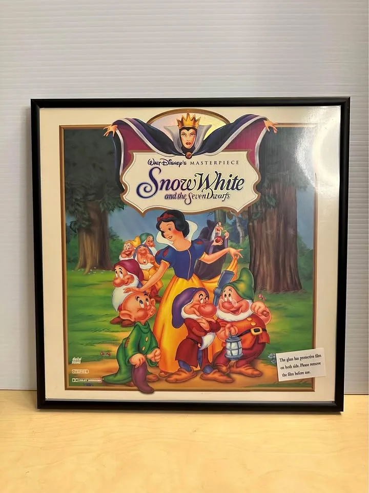 Snow White Framed Laser Disc thumbnail