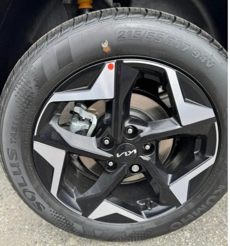 2026 Kia Seltos EX Premium image indicator(3)