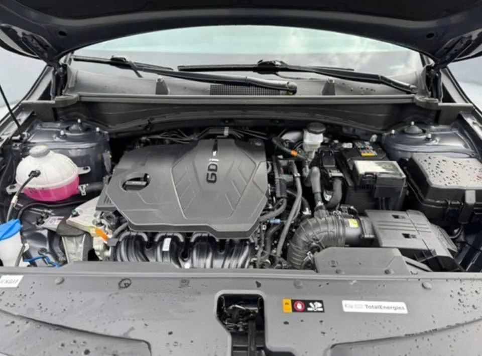 2024 Kia Sportage X-Line image indicator(2)