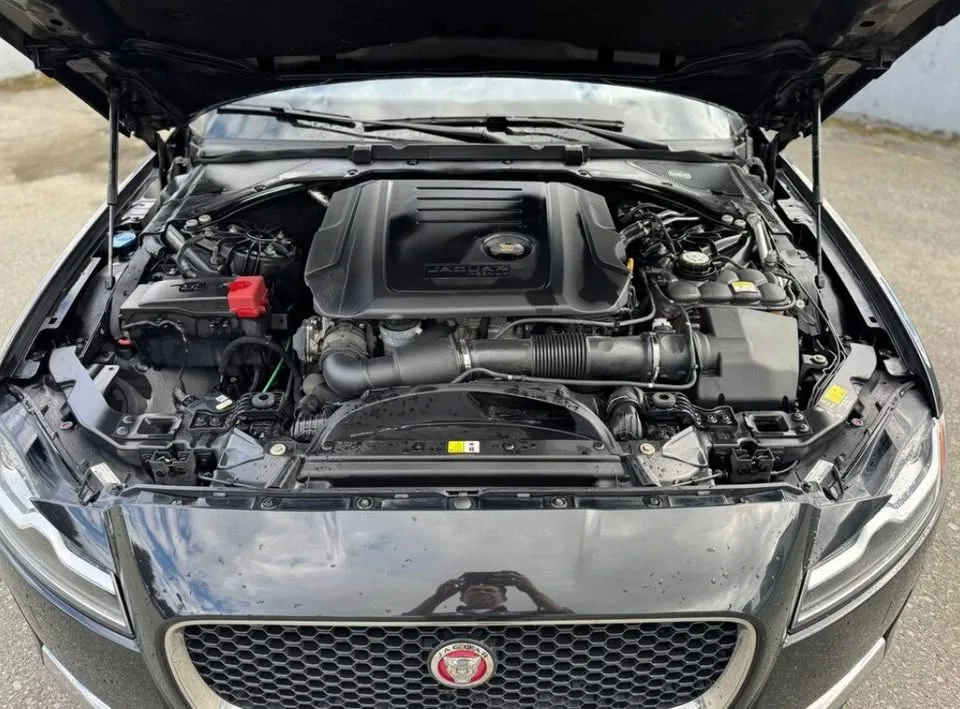 2019 Jaguar XF Prestige image indicator(2)