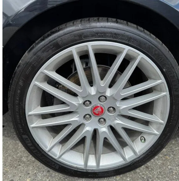 2019 Jaguar XF Prestige image indicator(3)