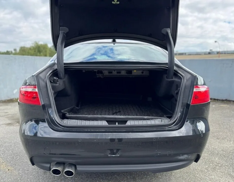 2019 Jaguar XF Prestige image indicator(6)