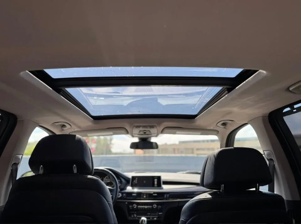 2014 BMW X5 XDrive50i | image indicator(3)