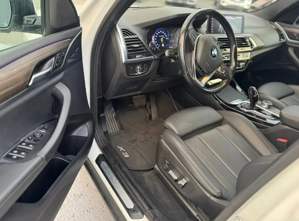 2019 BMW X3 XDrive30i I Luxury Package image indicator(3)
