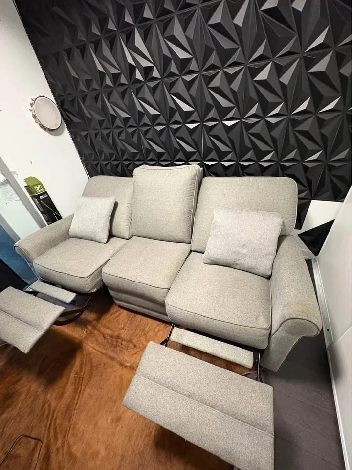 3-Seater Reclining Sofa – Great Condition image indicator(3)