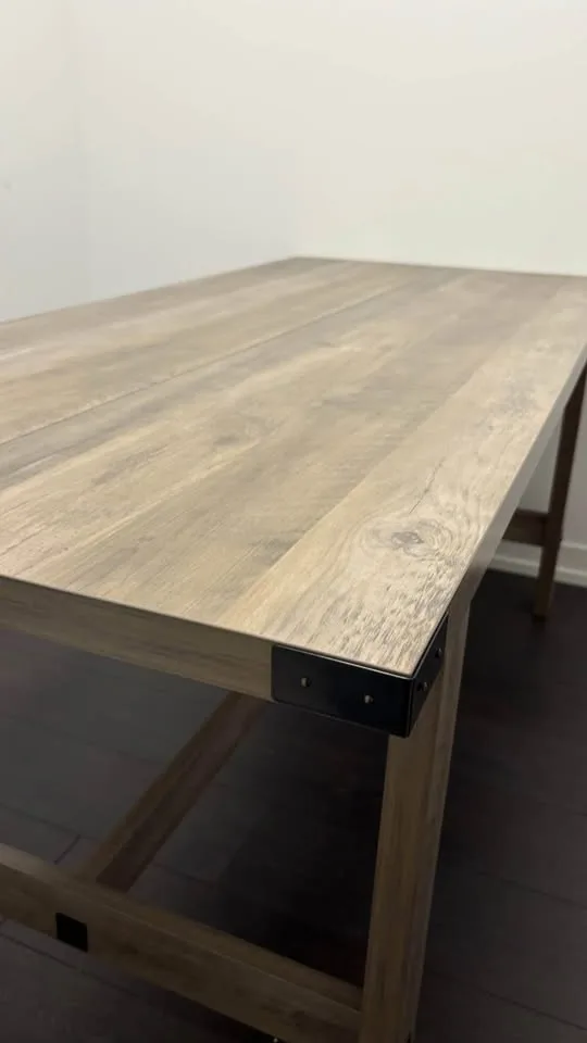 Sturdy Wooden Dining Table – Great Condition image indicator(5)