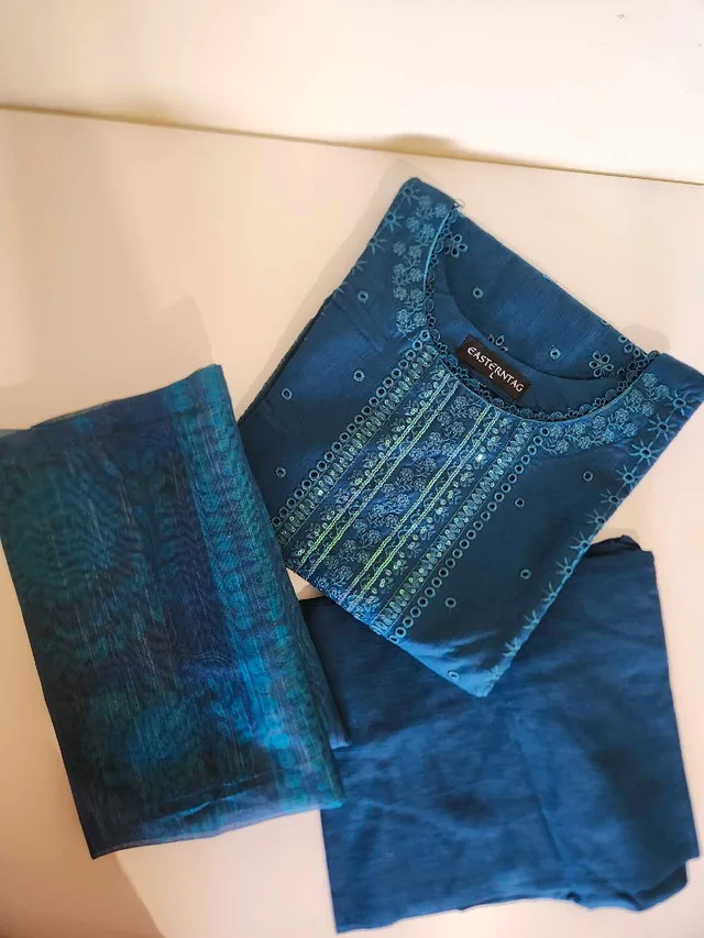 3 pcs Chikenkari embroidered suit image indicator(4)