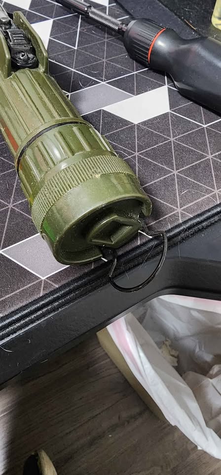 G.I. Angled Flashlight with colored lenses - photo 2