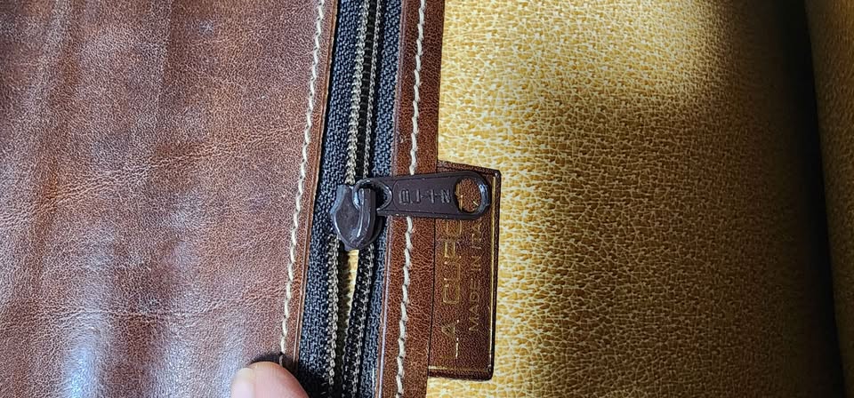 La Cupola Leather Briefcase Made in Italy 15.5" x 10" size - photo 3