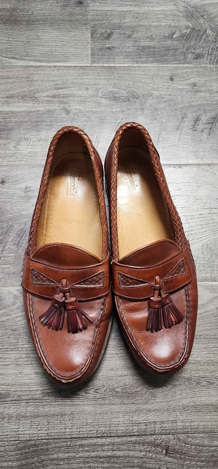 Allen Edmonds leather shoes with tassels - Size 9D