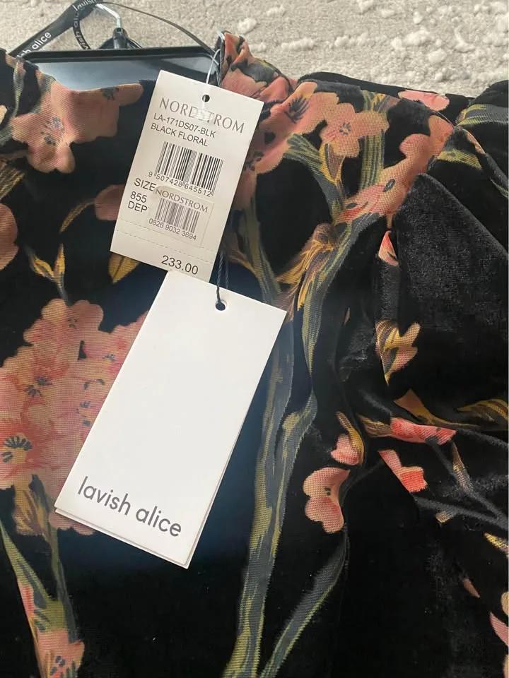 Brand new Lavish Alice black floral velvet dress image indicator(5)