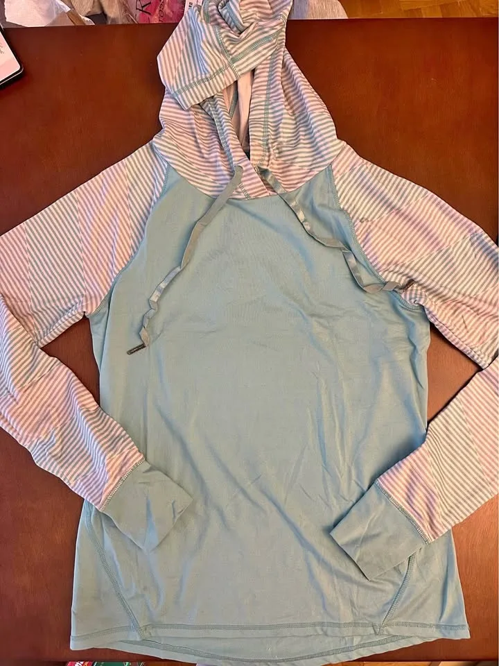 Long sleeve hood thumbnail