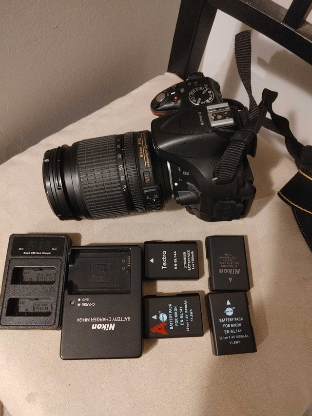 Nikon D5200 w/ 18-105 lens