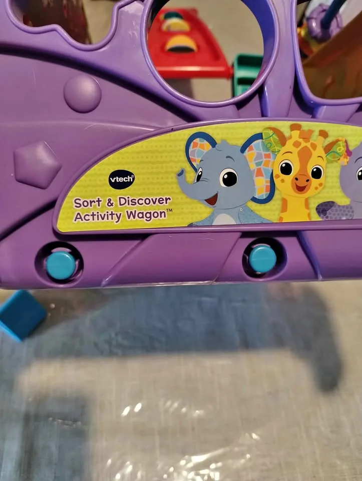 VTech Sort & Discover Activity Wagon thumbnail