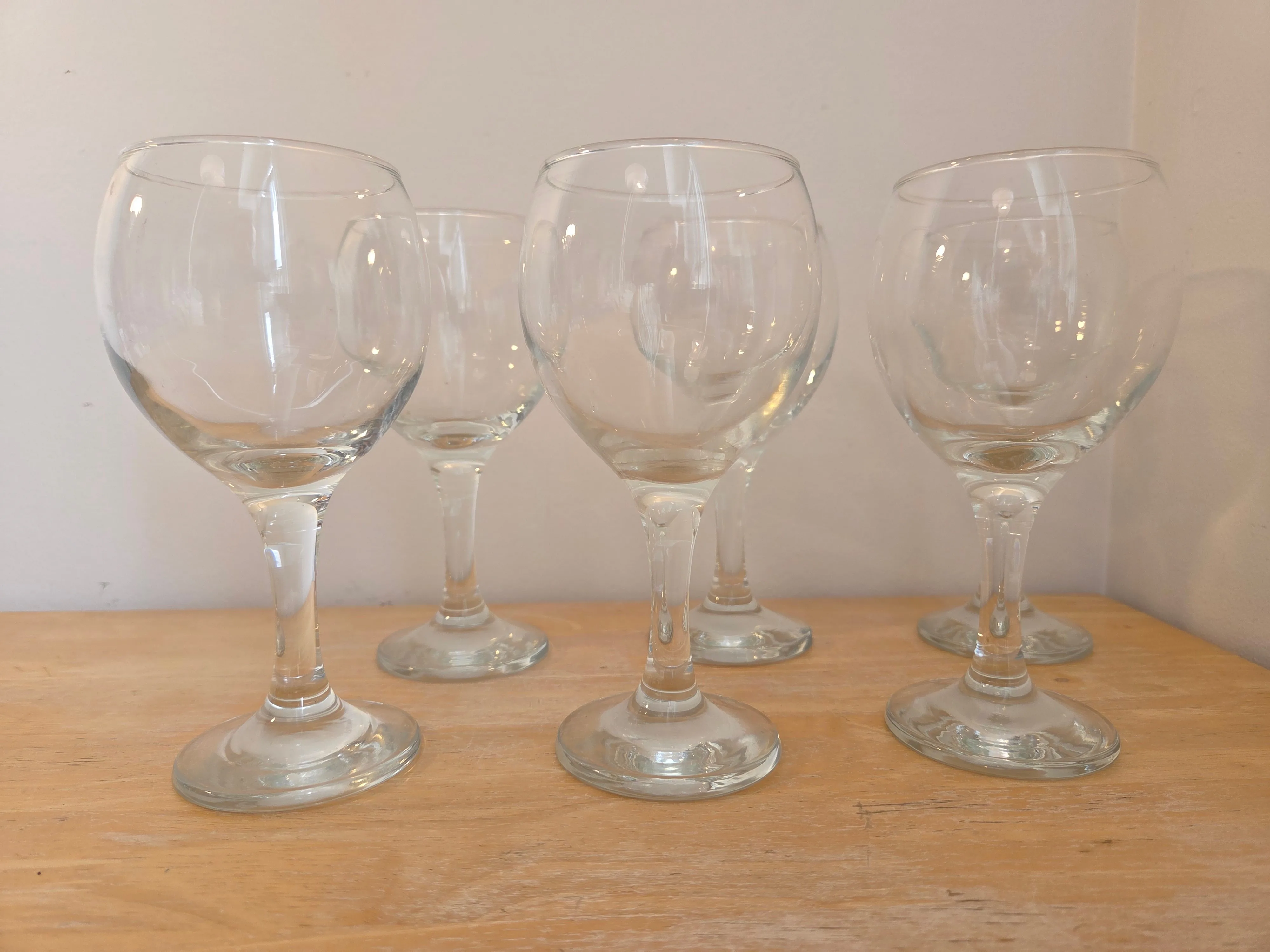 Set of 7 Clear Wine Glasses – Classic Style thumbnail