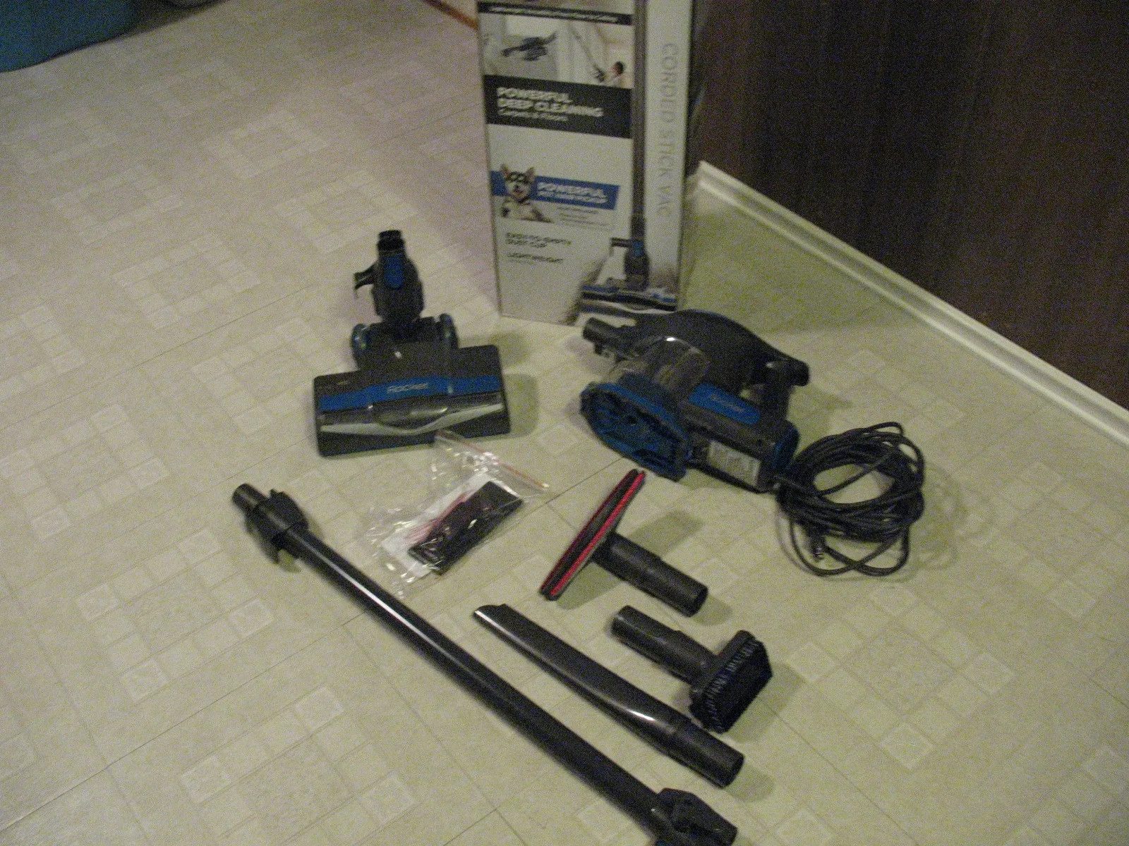 SHARK Rocket Pet Corded Upright Stick Vacuum Cleaner, BRAND NEW image indicator(7)