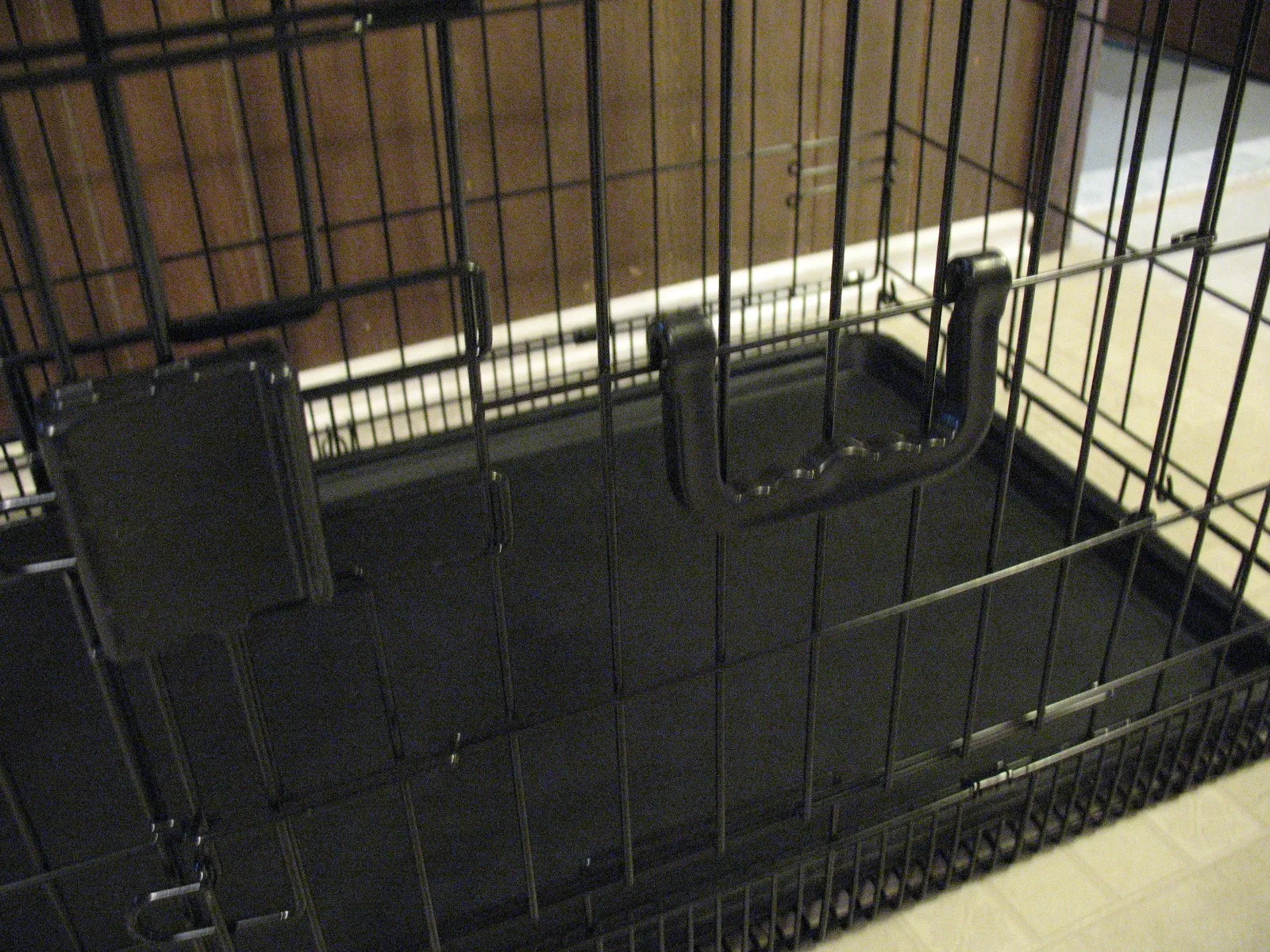 Metal Dog Crate for Medium Size Dog, BRAND NEW image indicator(9)