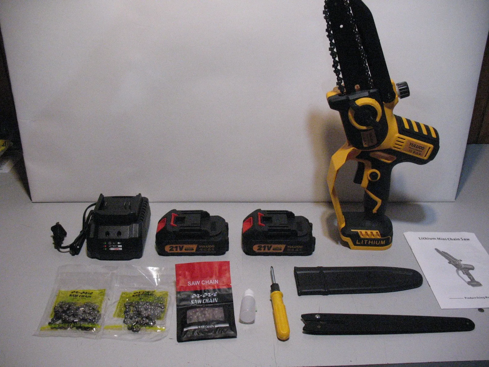 Mini Cordless 21 Volt Chainsaw, BRAND NEW thumbnail