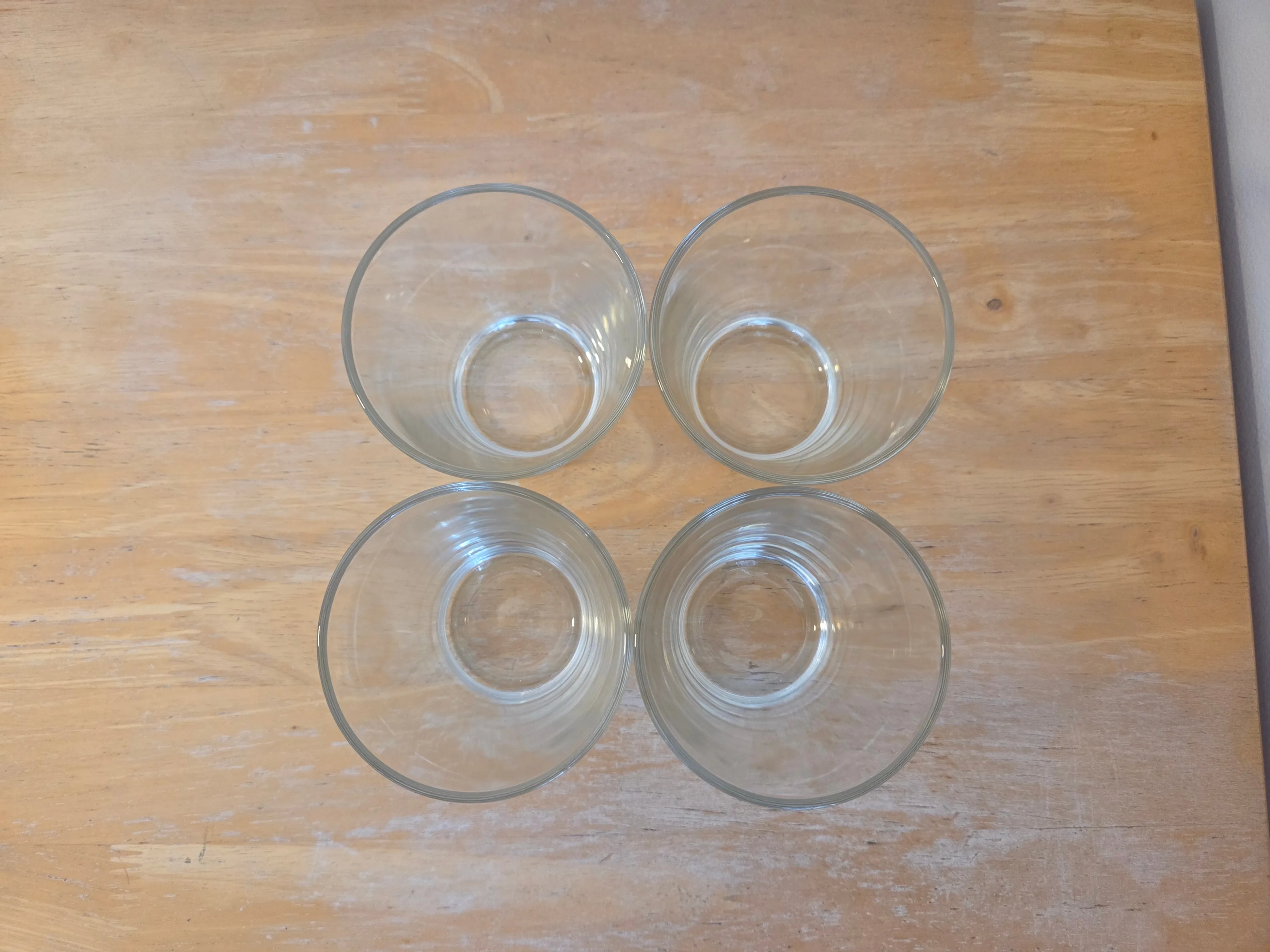 Set of 4 Clear Glass Tumblers image indicator(2)