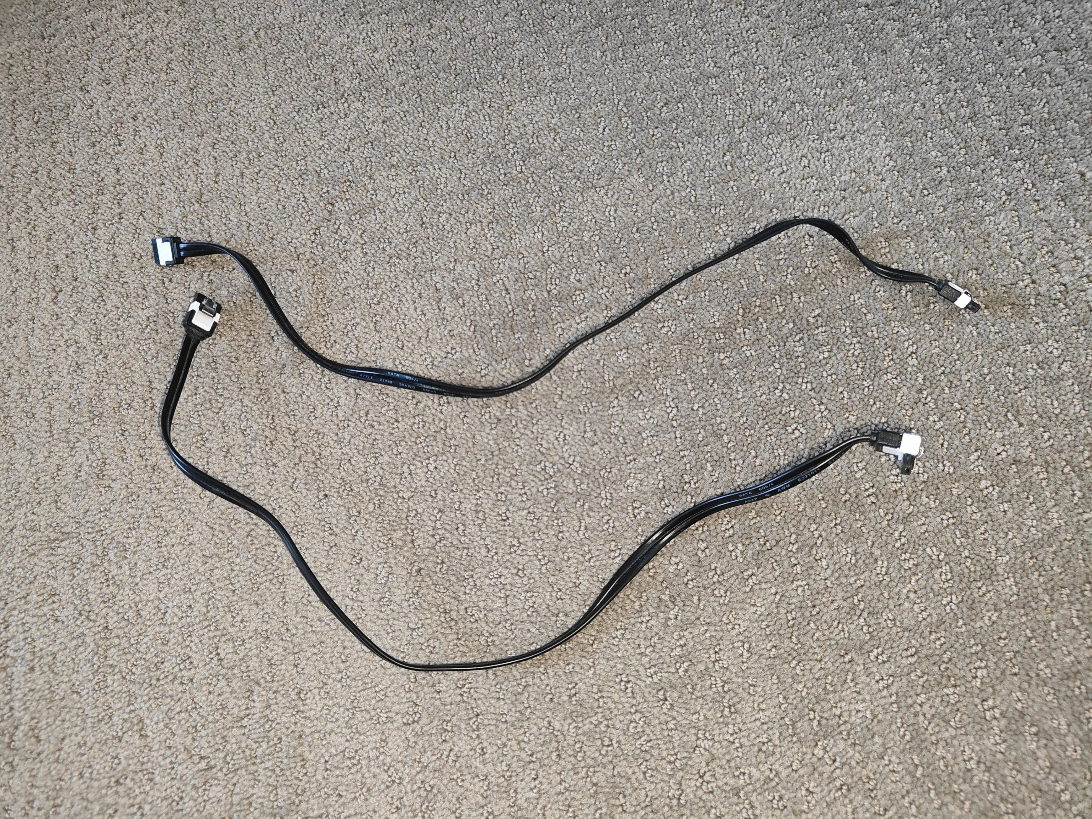 ASUS Latching SATA Right Angle Serial ATA Cable - 18" - Set of 2 thumbnail