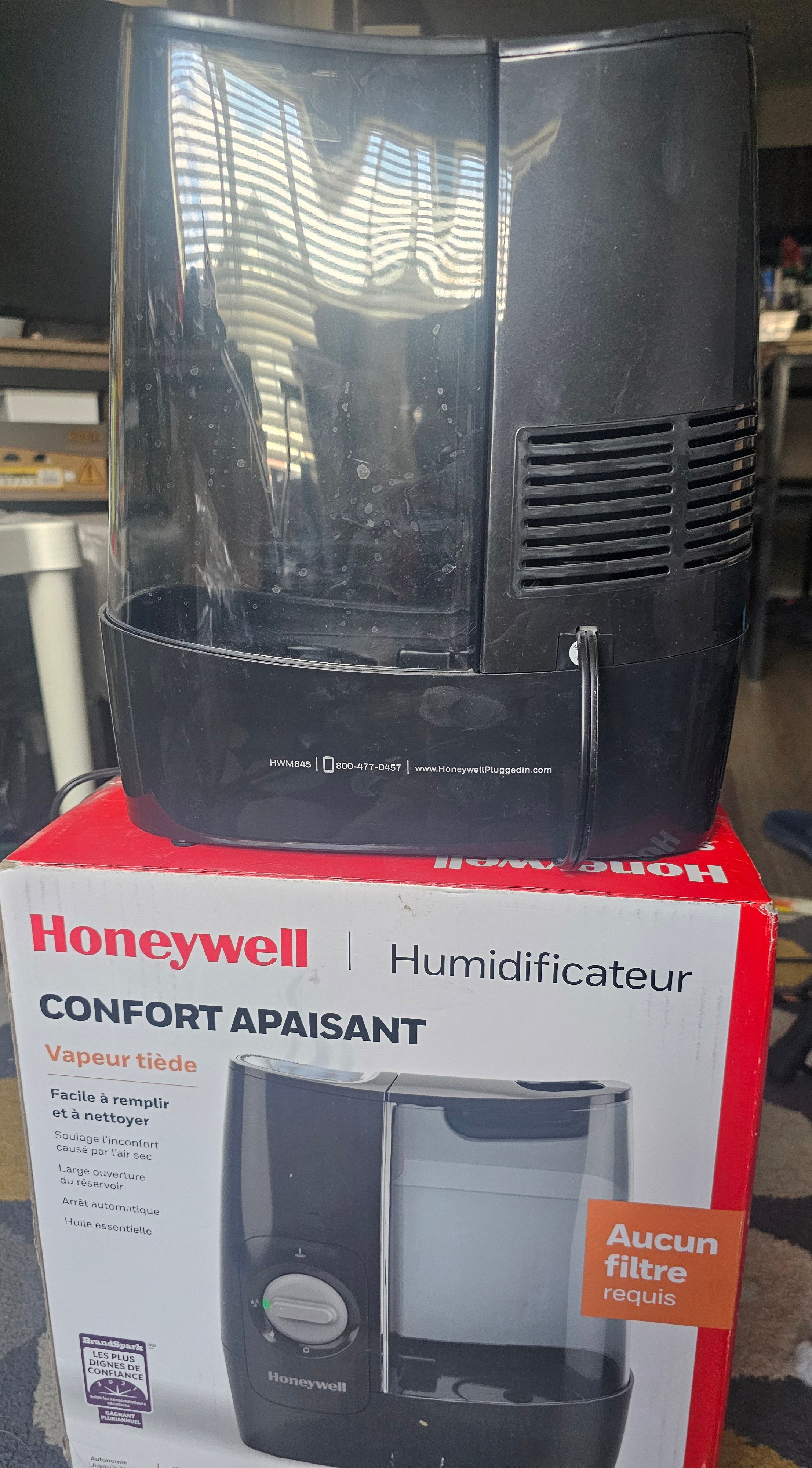 Honeywell HWM845BC Soothing Comfort Warm Mist Humidifier, Black - photo 3