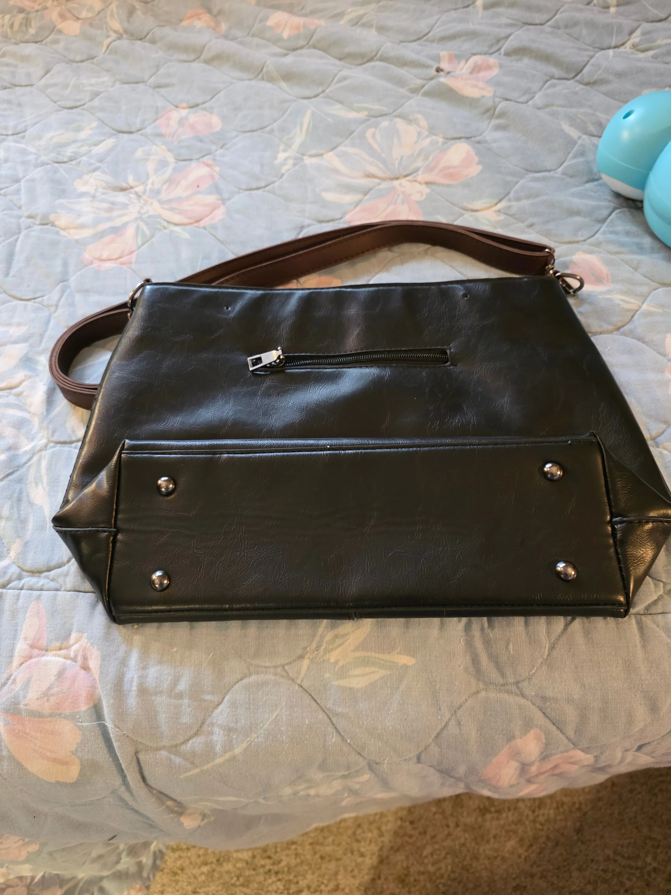 Black and Brown Hand Bag image indicator(4)