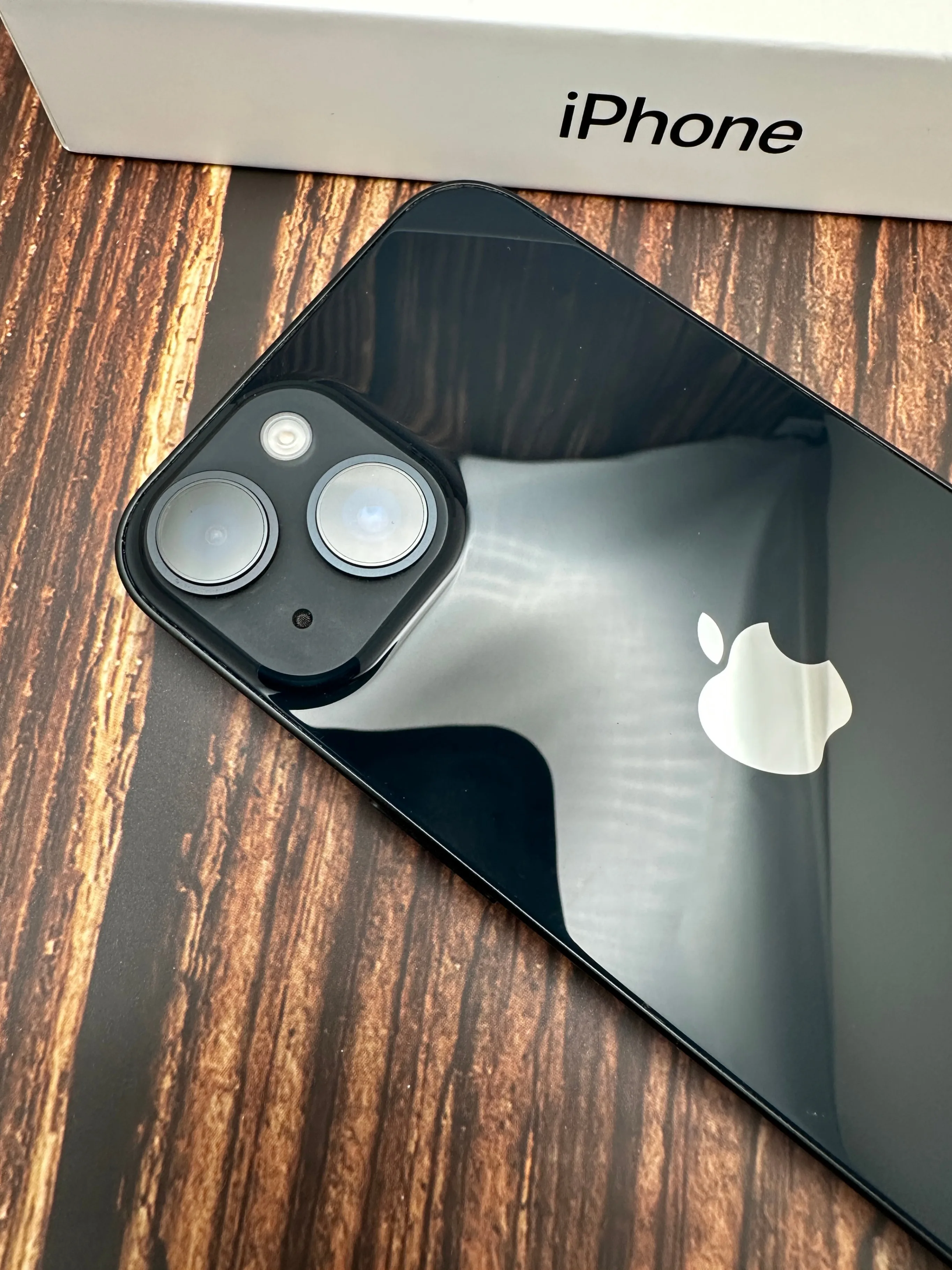 Apple iPhone 14 Unlocked Like NEW thumbnail