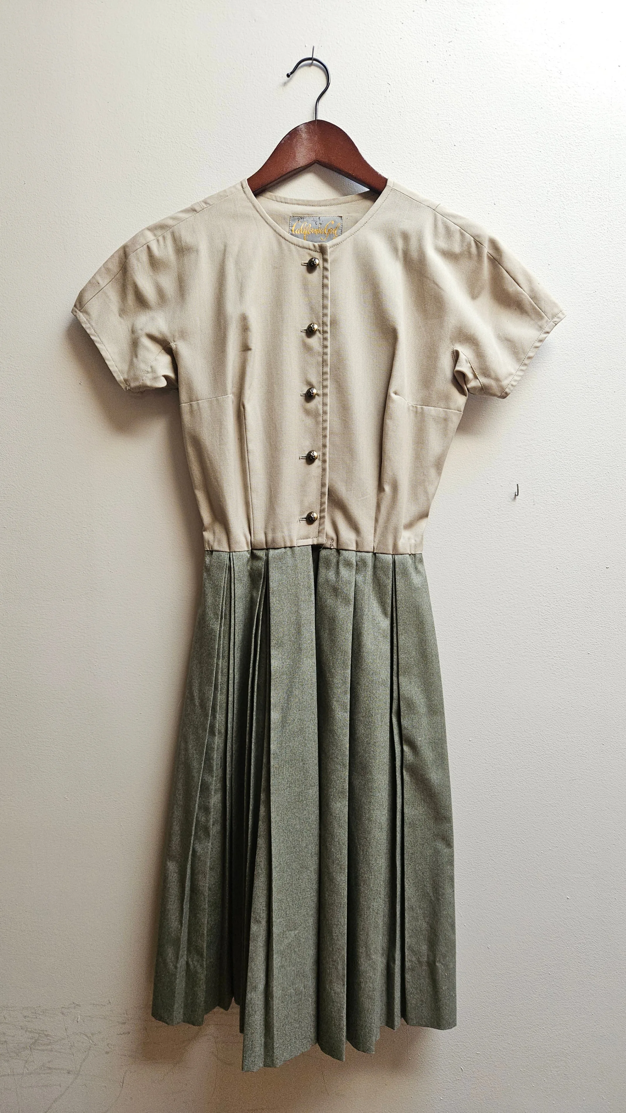 California Girl Shortsleeve Dress thumbnail