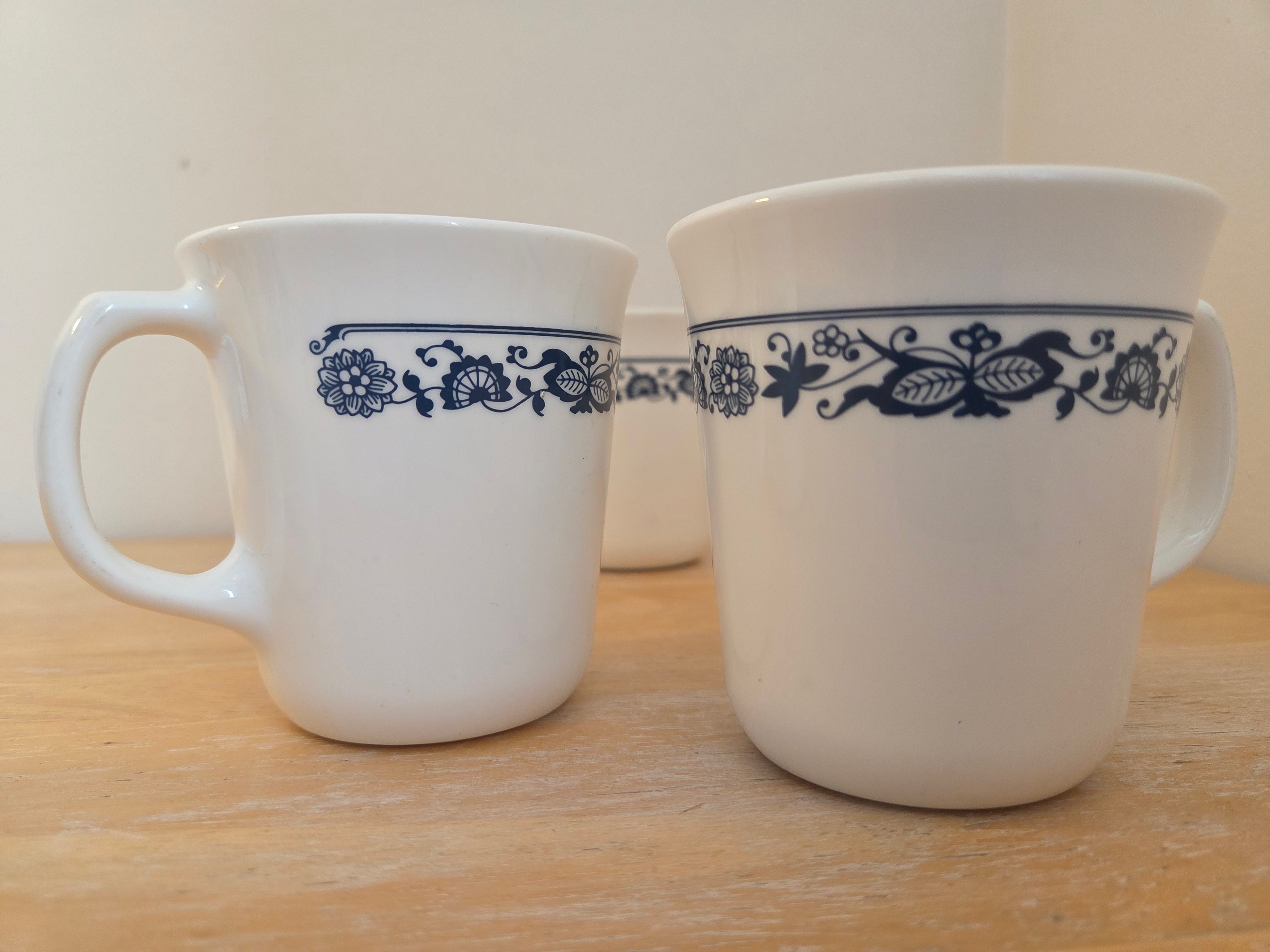 Corning Ware Old Town Blue Coffee Mugs, Set of 5 –USA, Vintage