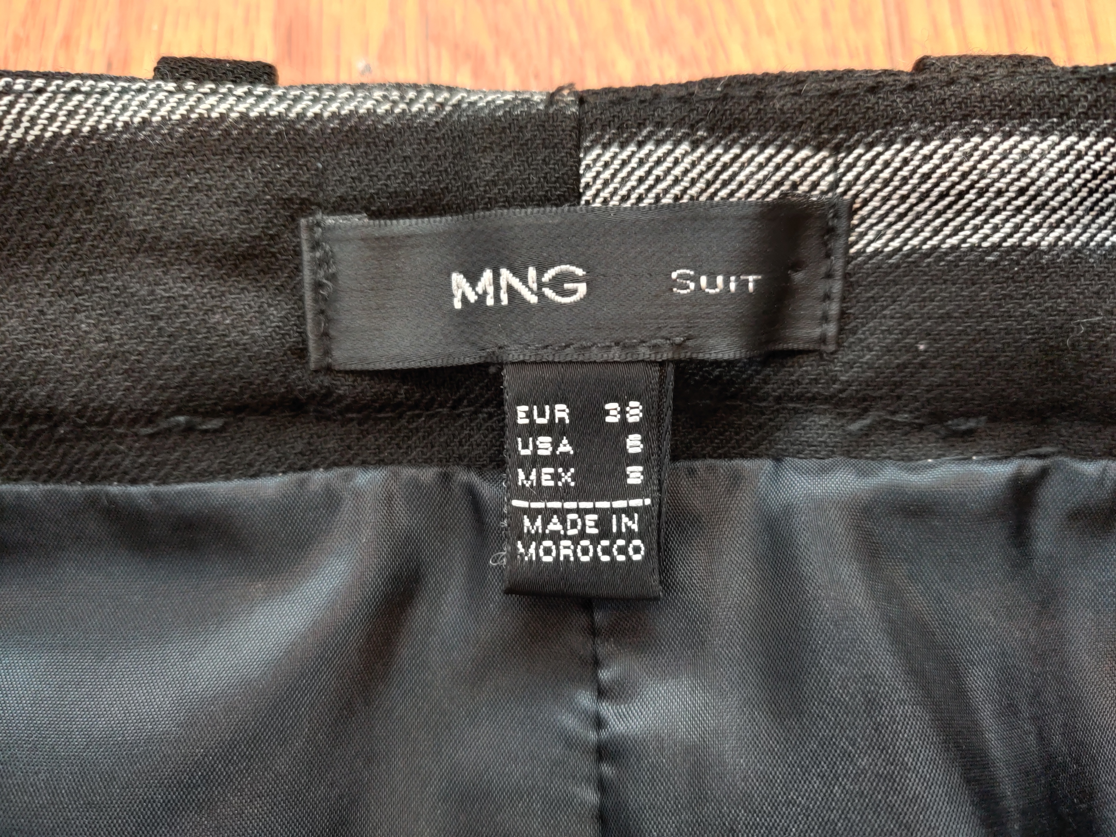 MING ( Mango ) Woman Woven Short Skirt Size US6 - photo 3