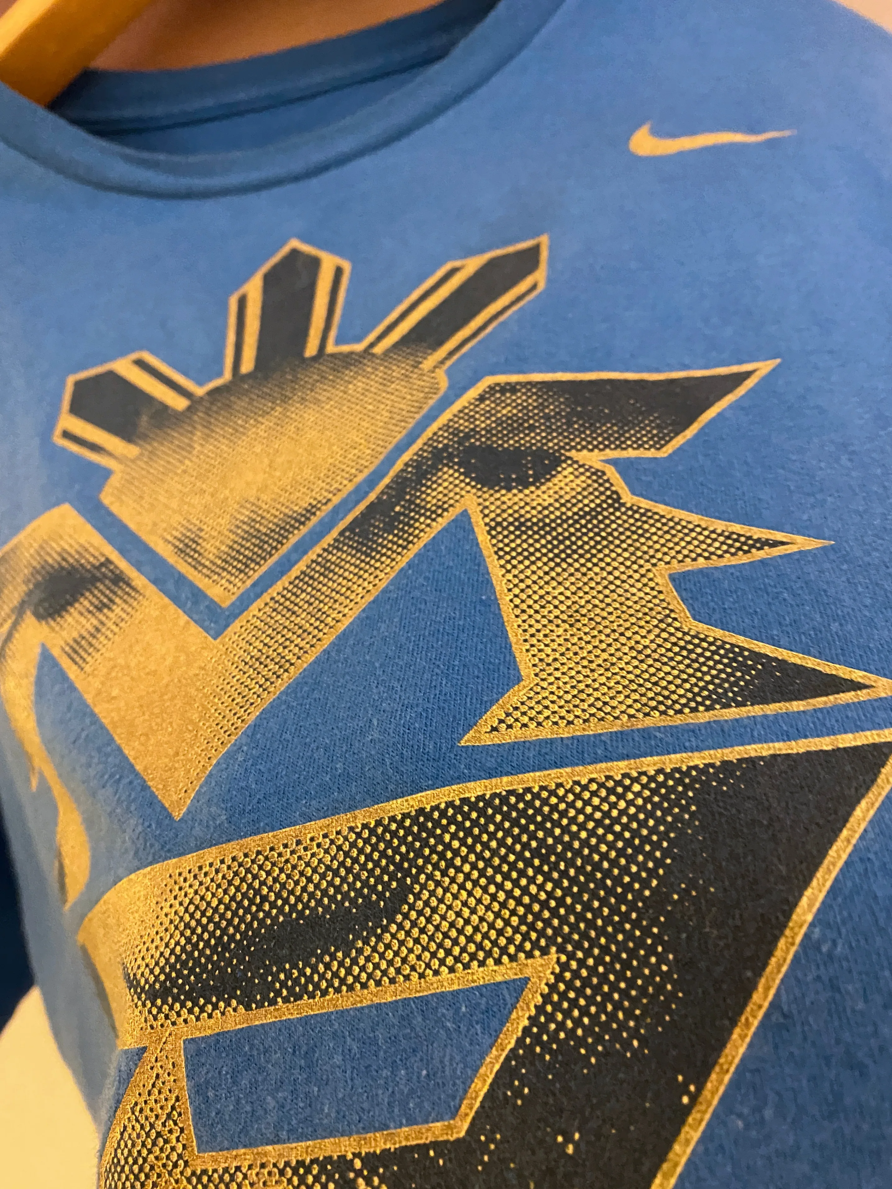 Nike - vintage Manny Pacquiao Tee (2016) RARE PAC MAN image indicator(2)