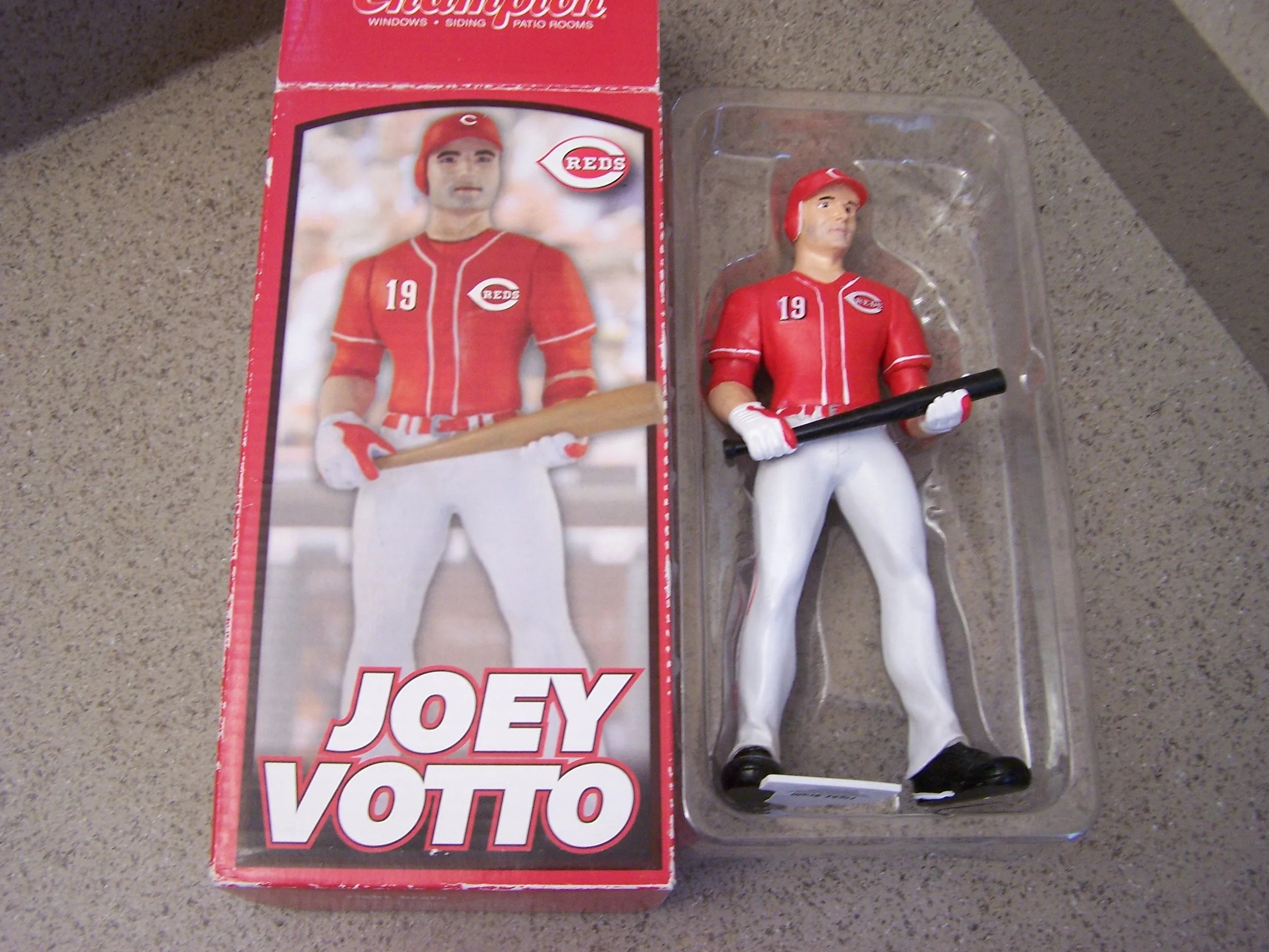Canadian - #19 Joey Votto - Cincinnati Reds Figurine SGA thumbnail