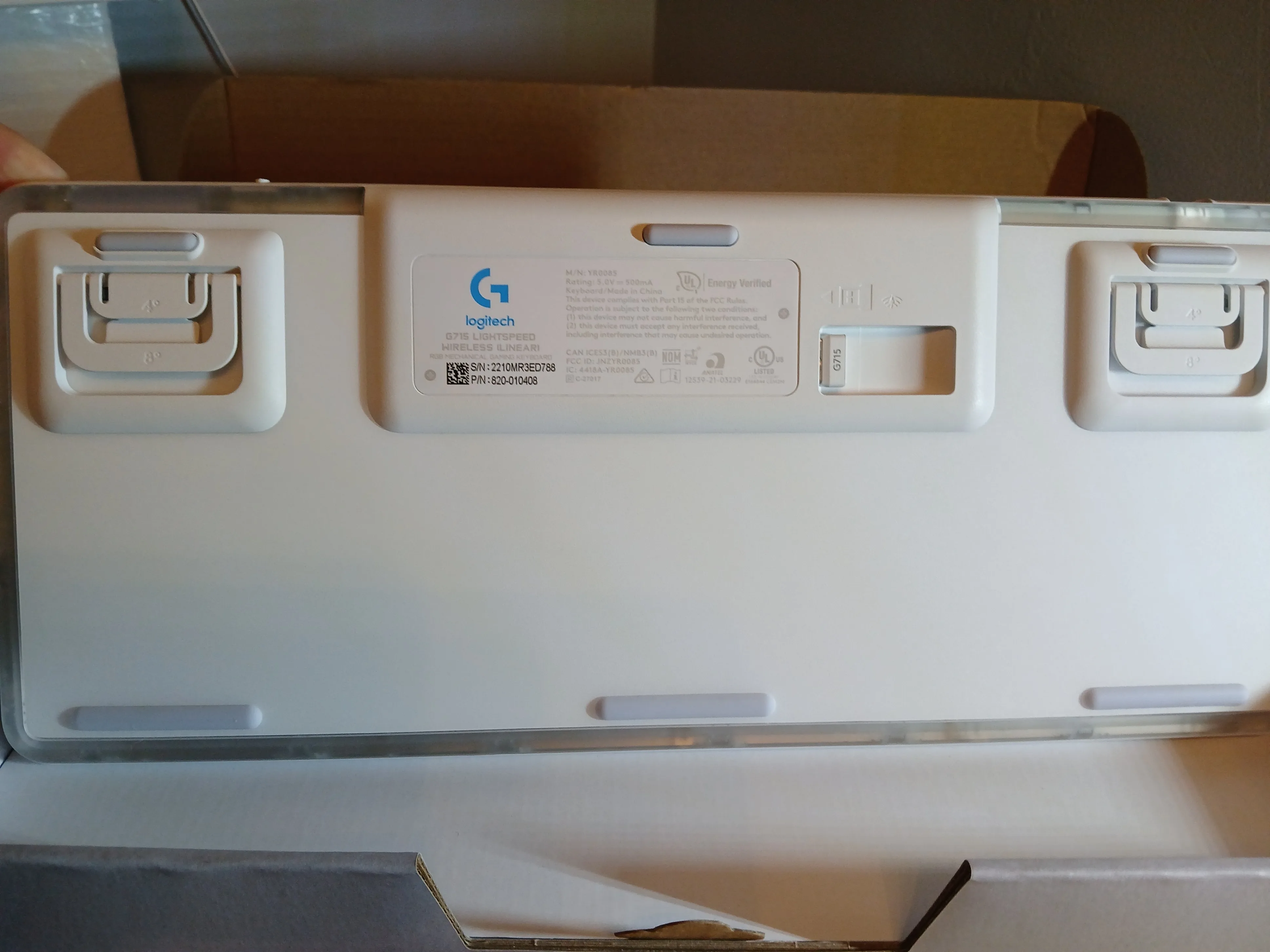 Logitech G715 Wireless Mechanical Gaming Keyboard – White Mist image indicator(8)