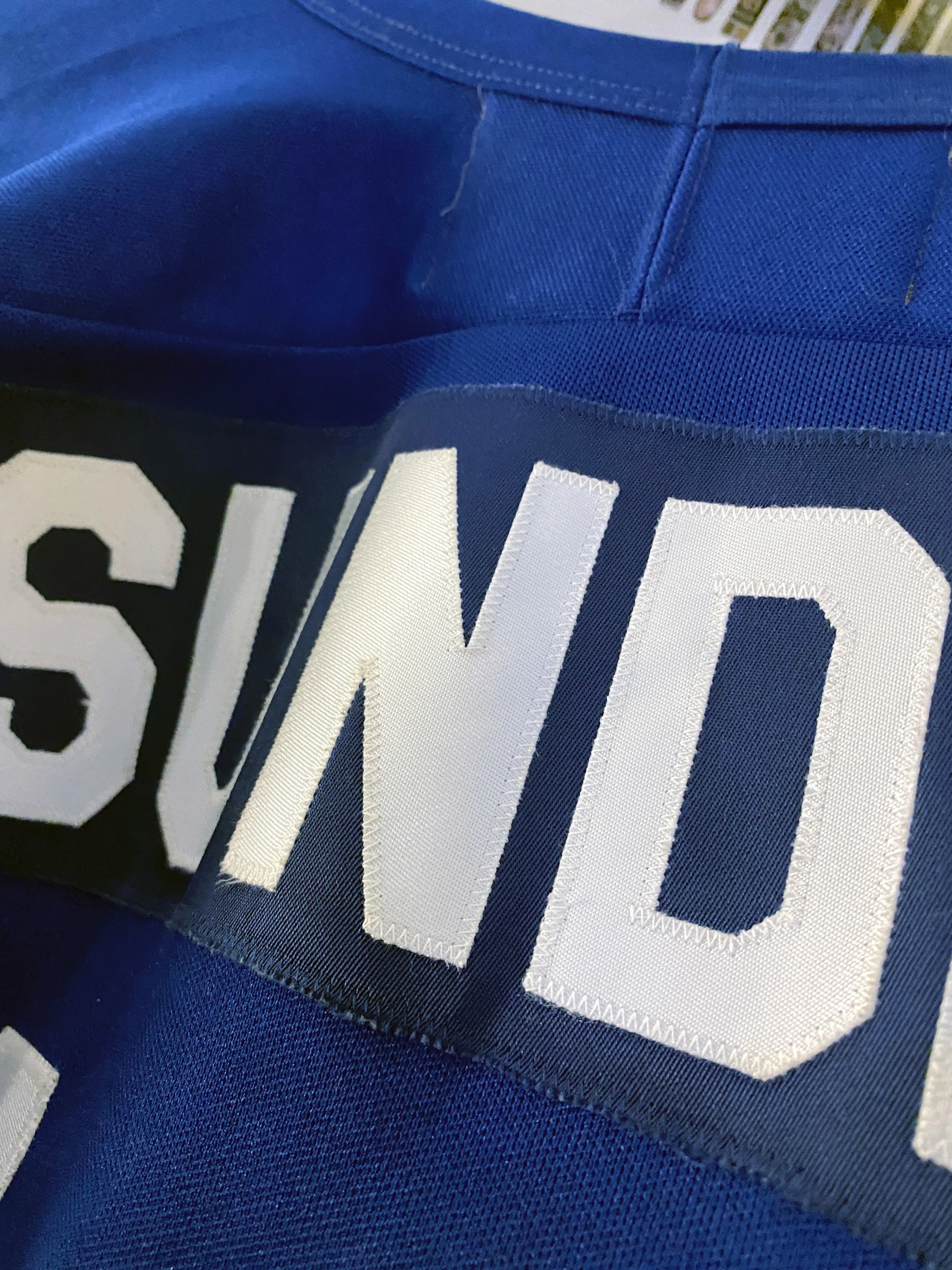 CCM - Toronto Maple Leafs Mats Sundin vintage jersey (1995) L image indicator(6)